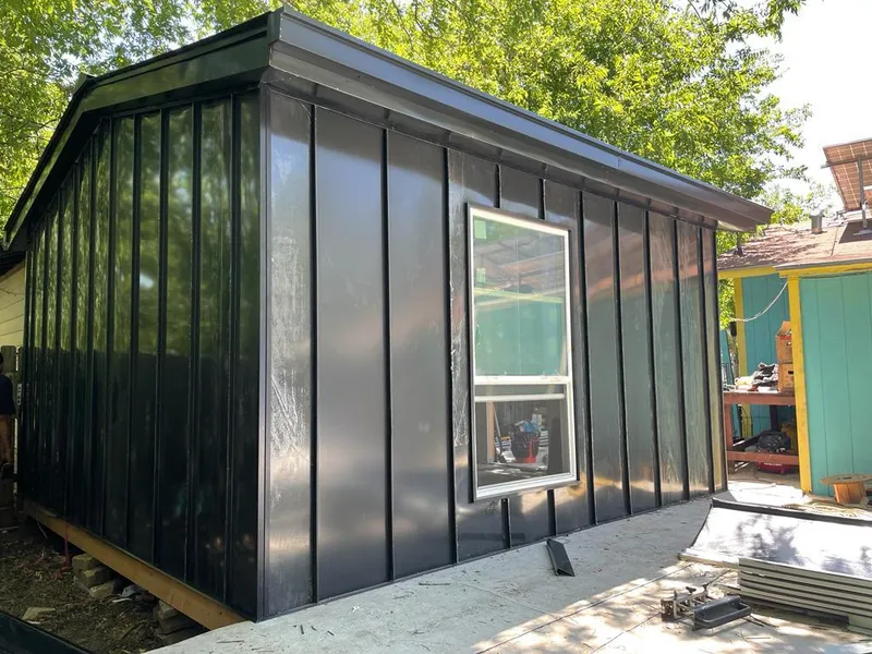 Black standing seam metal wall panels for Roof Inspection in Peru